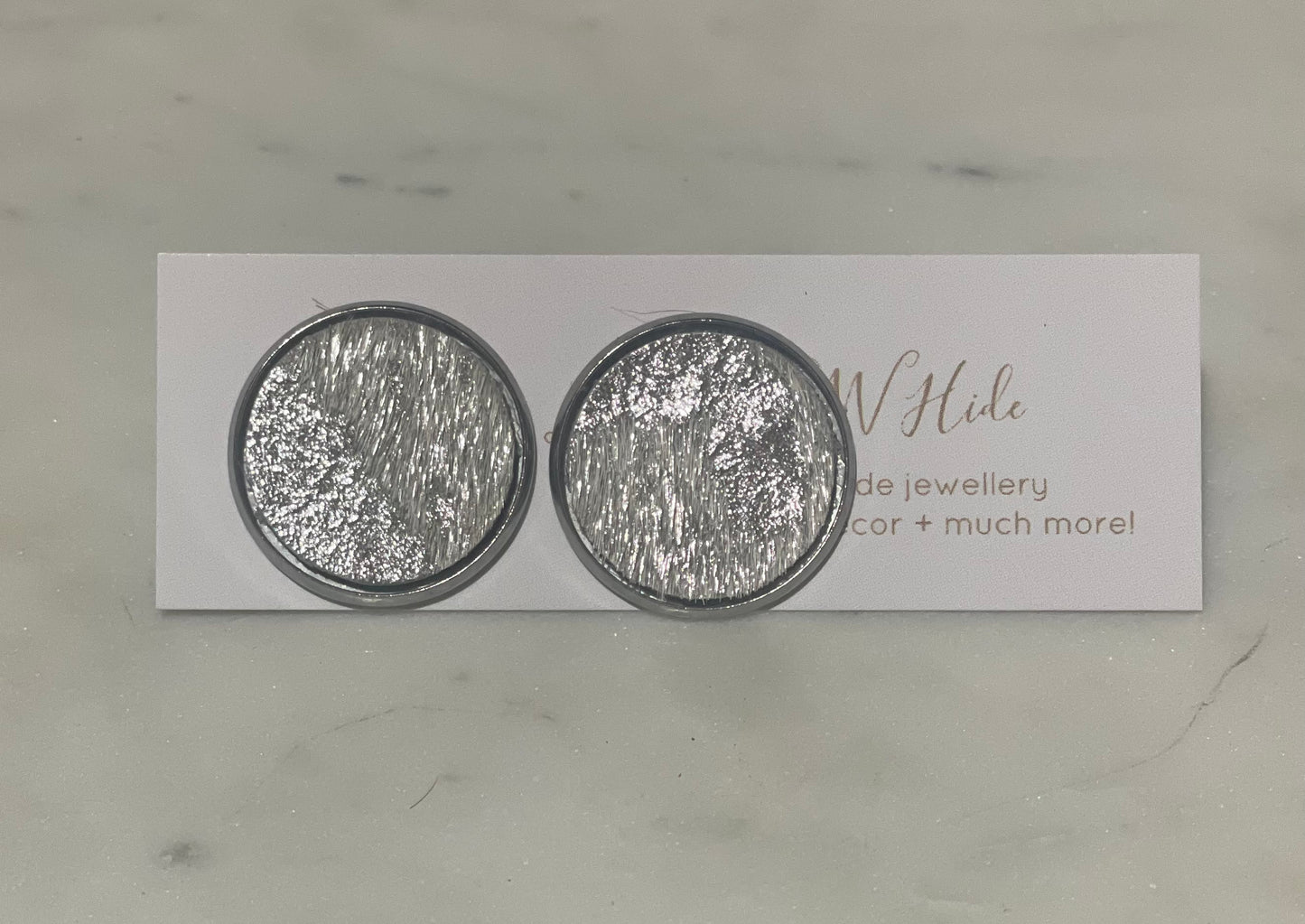20mm Silver acid washed Cowhide stud
