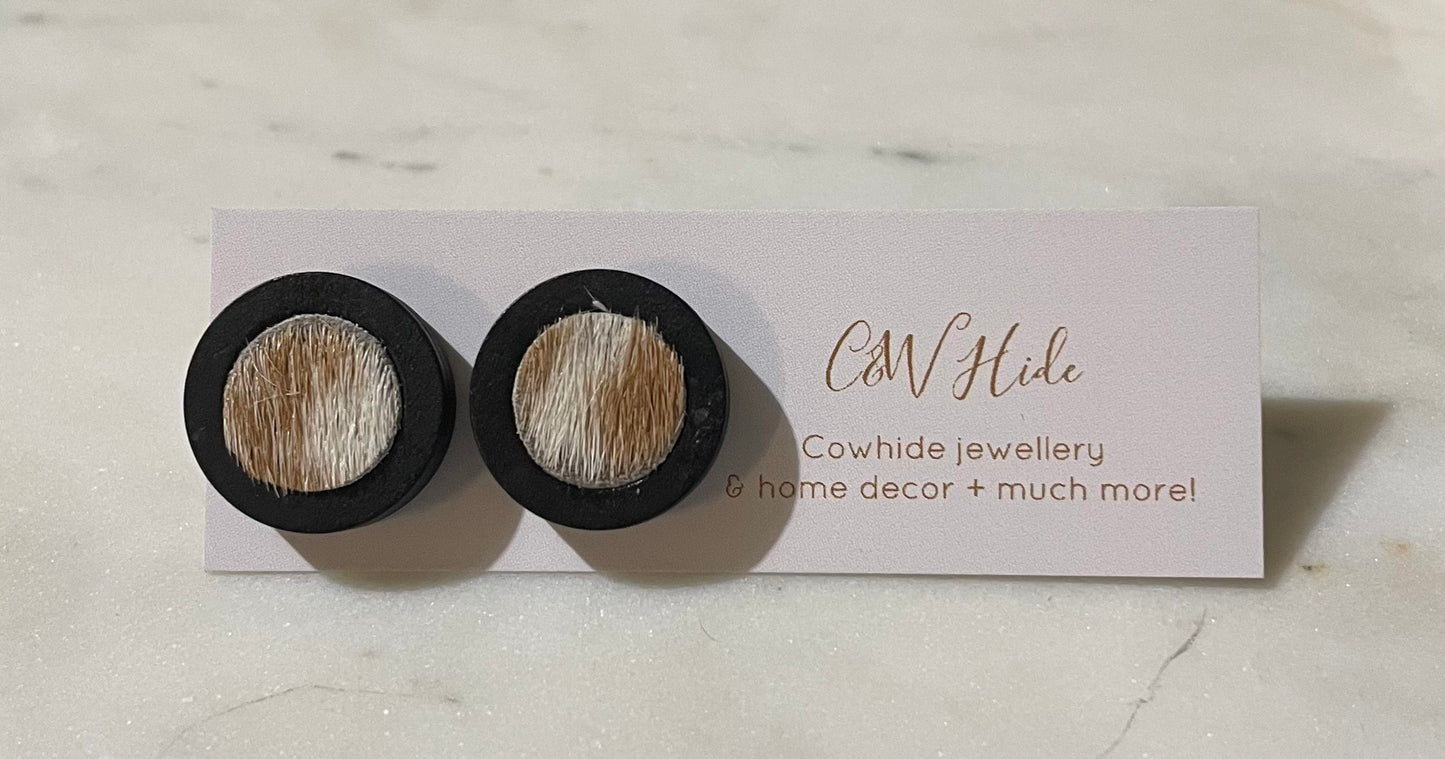 12mm wood & hide stud