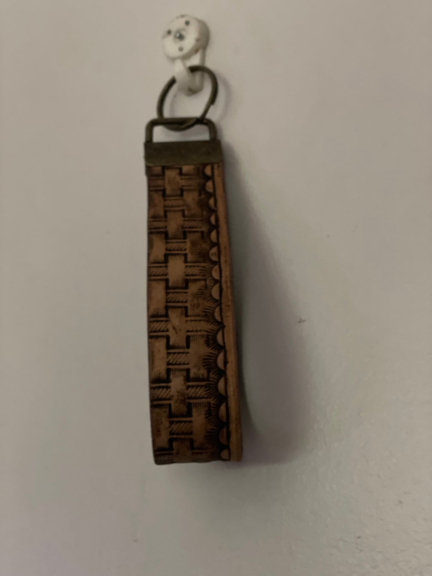 Basket stamp Leather keychain