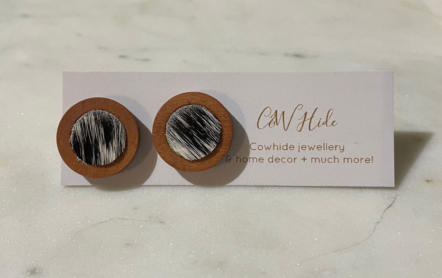 12mm wood & hide stud