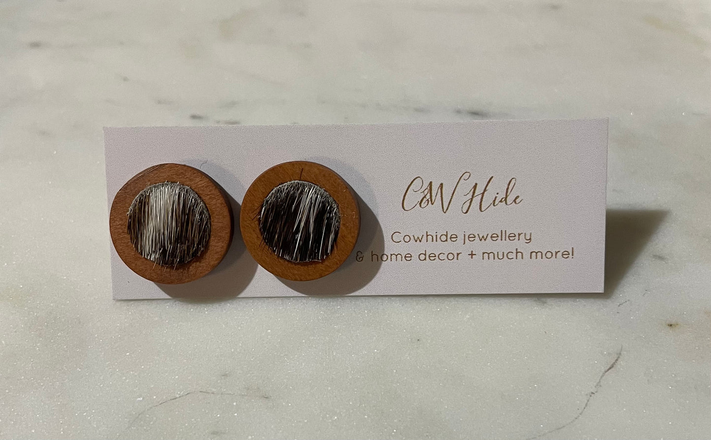 12mm wood & hide stud