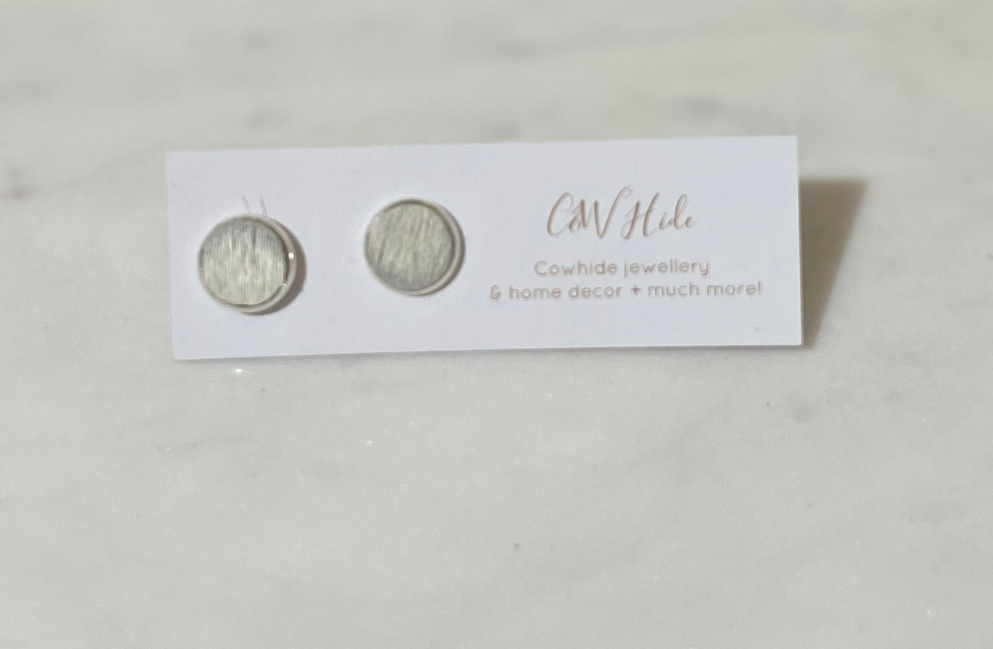 10mm Cowhide Stud