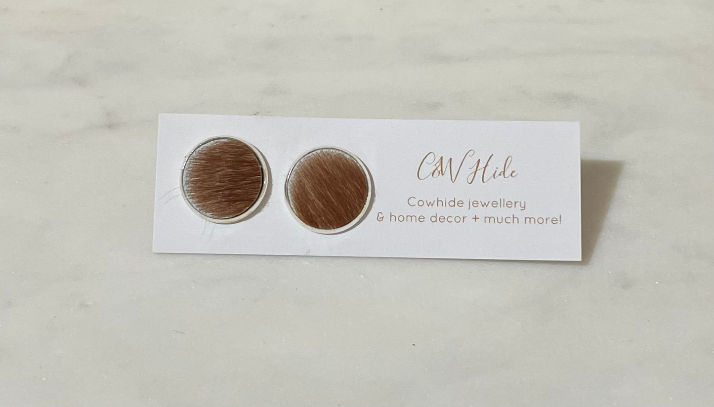 14mm Cowhide stud