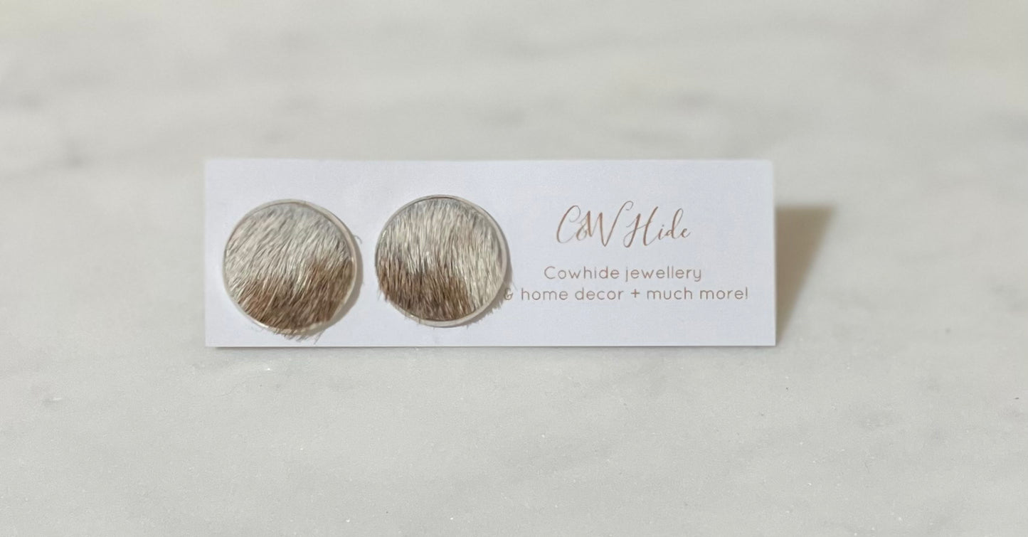 16mm Cowhide stud