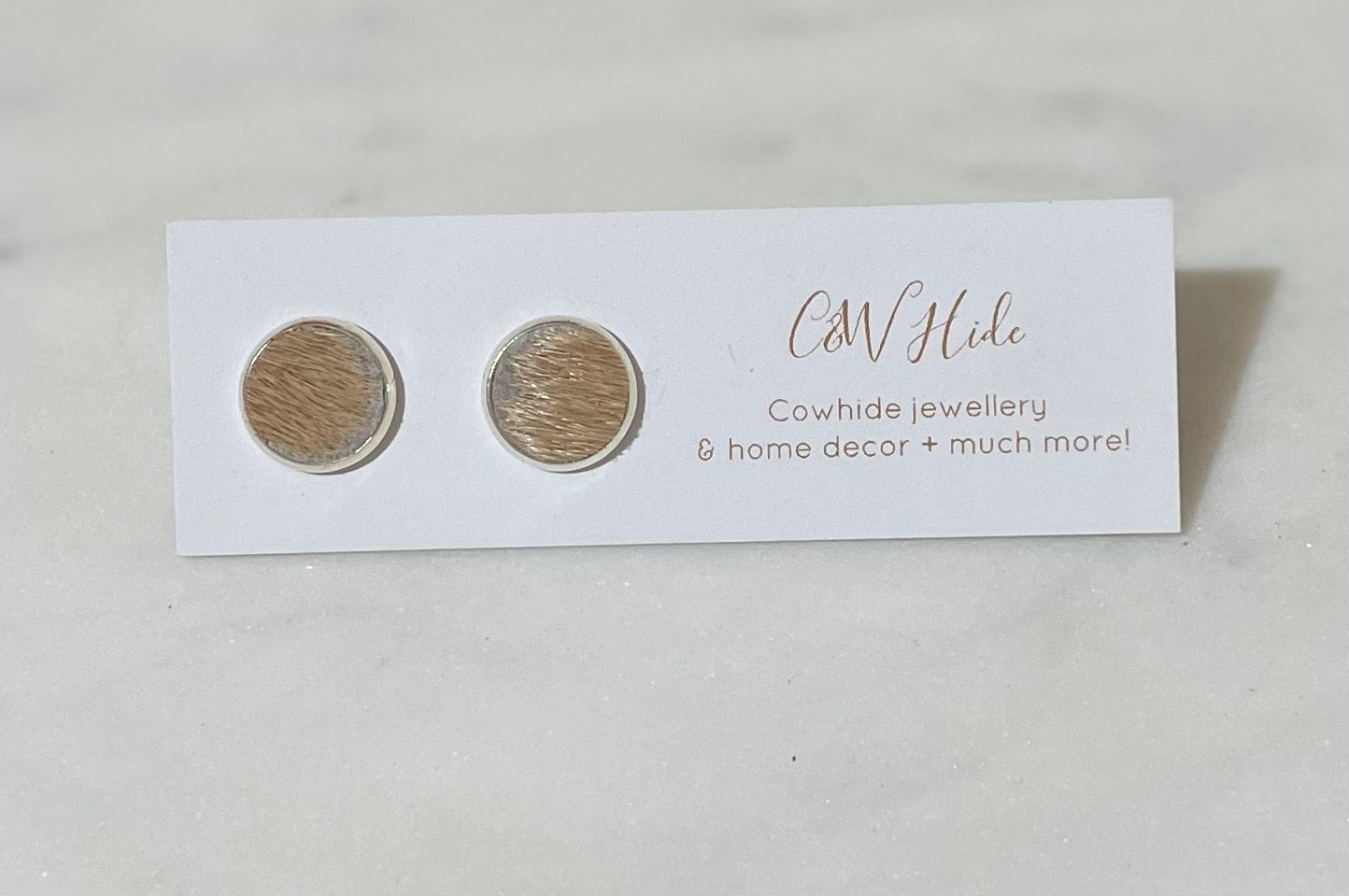 10mm Cowhide Stud