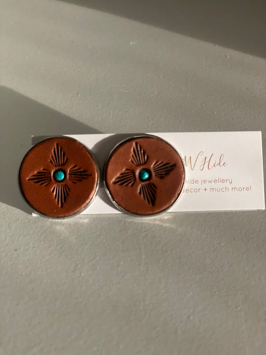 25mm Tooled leather with turquoise centre stud earrings