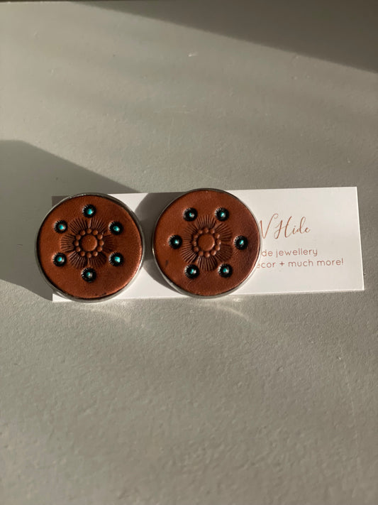 25mm flower tooled Leather stud earrings