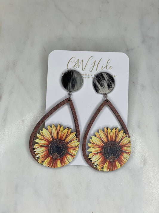 Hide stud & wooden sunflower drop