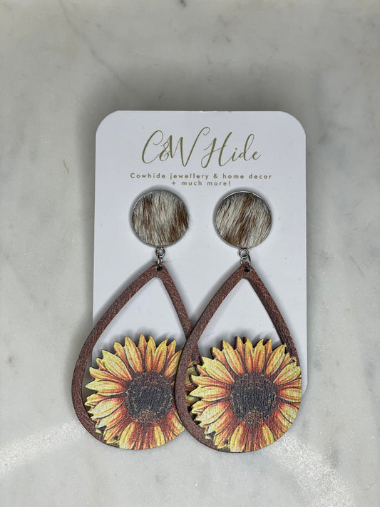 Hide stud & wooden sunflower drop