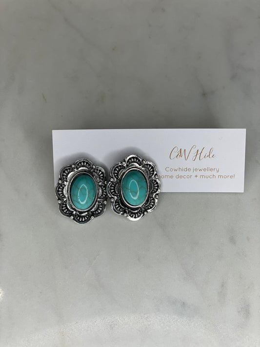 Turquoise bolo stud