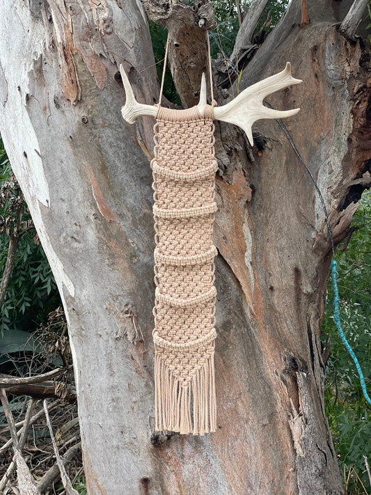 •Beige• Macramé 5 cap hanger.