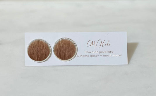 16mm Cowhide stud