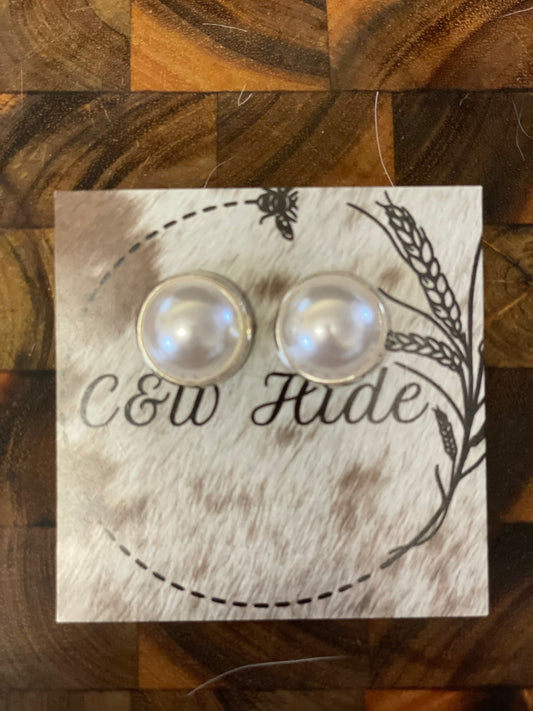 Pearl stud earrings 16mm